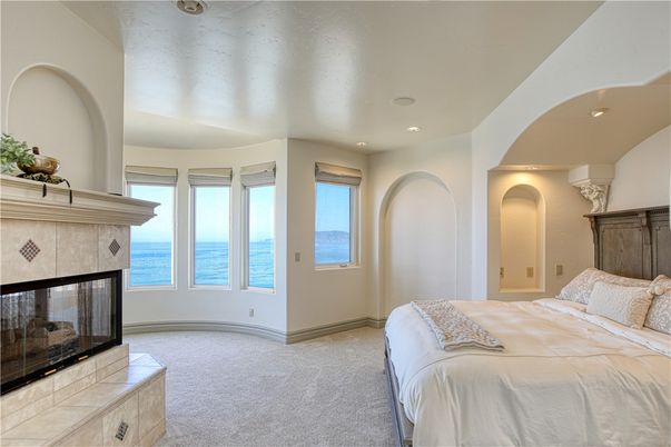 Bedroom, Fireplace, Interior, Recessed Lighting, Water
