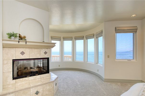 Fireplace, Interior, Recessed Lighting, Water