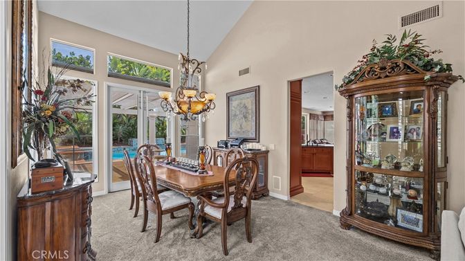 Chandelier, Dining room, Interior