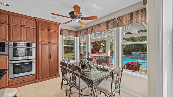 Dining room, Interior, Kitchen, Recessed Lighting