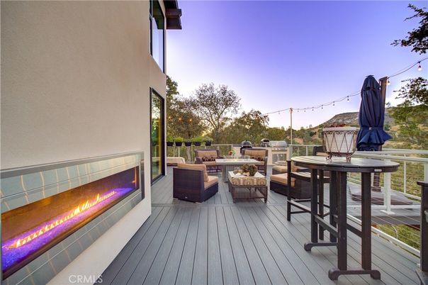 Exterior, Fireplace