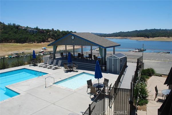 Exterior, Pool, Water