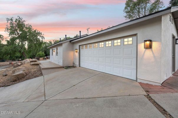 Detached Garage, Exterior