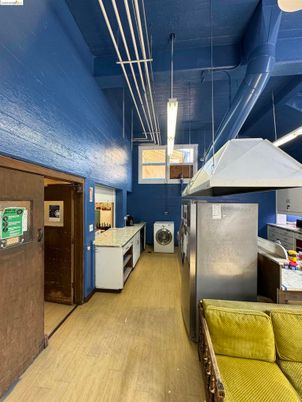 Interior, Kitchen, Pendant Lights, Washer, Wood Texture Flooring