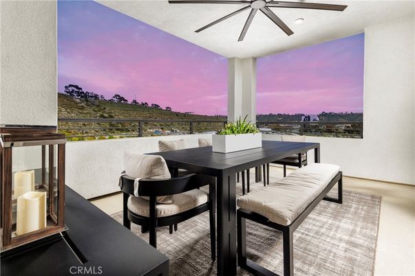 Dining room, Interior, Recessed Lighting