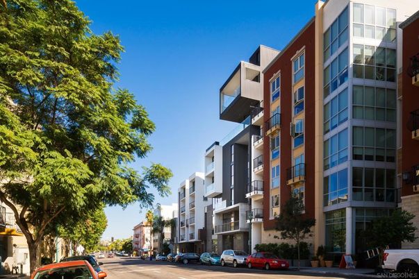 Exterior, Facade, Condo Building