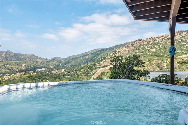 Exterior, Pool, Other