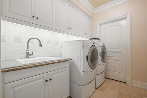 Interior, Washer