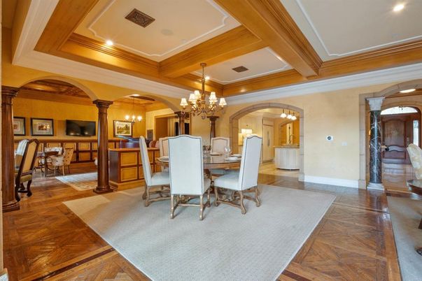 Chandelier, Dining room, Interior, Recessed Lighting, Wood Texture Flooring