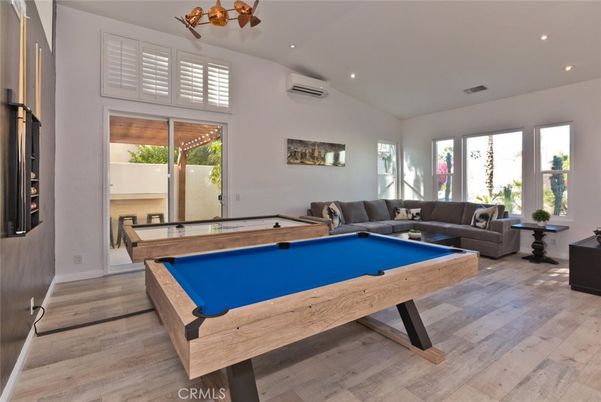Billiard Table, Game Room, Interior, Living room, Recessed Lighting, Wood Texture Flooring