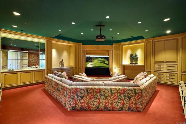 Interior, Projection Screen, Recessed Lighting, Theatre Room