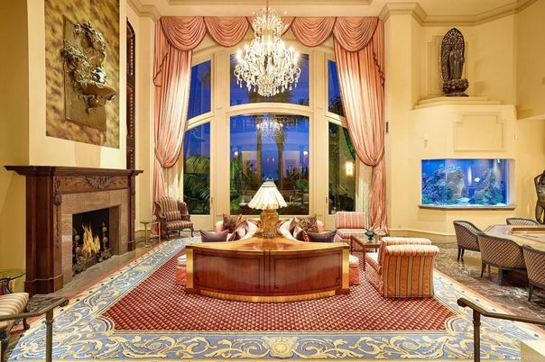 Chandelier, Dining room, Fireplace, Interior, Living room