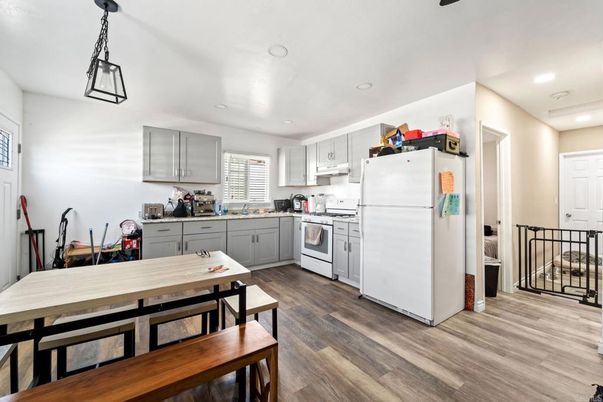 Interior, Kitchen, Pendant Lights, Recessed Lighting, Wood Texture Flooring