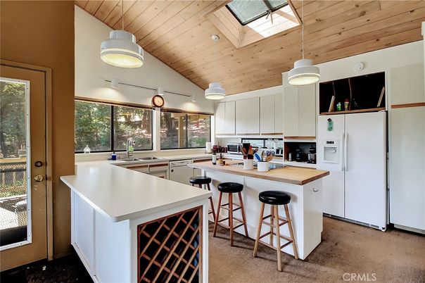 Interior, Kitchen, Pendant Lights, Wooden Ceilings