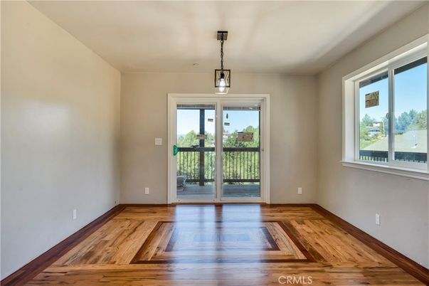 Empty room, Interior, Pendant Lights, Wood Texture Flooring