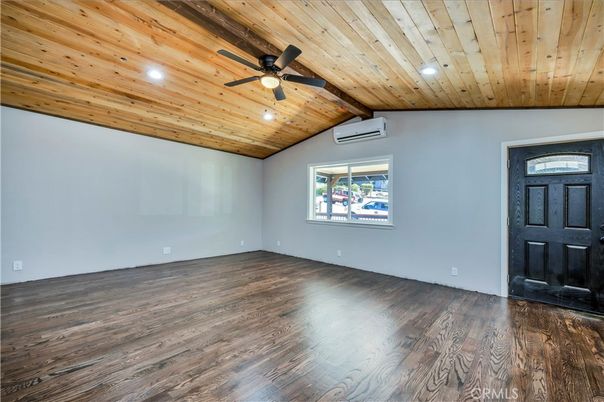 Empty room, Interior, Recessed Lighting, Wooden Ceilings, Wood Texture Flooring