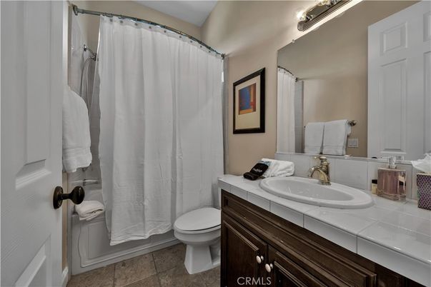 Bathroom, Interior, Tile Countertops