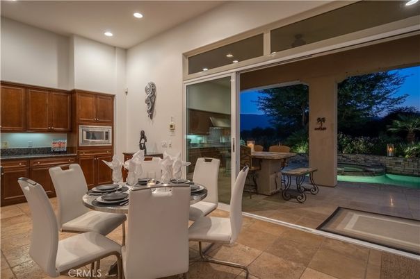 Dining room, Interior, Recessed Lighting
