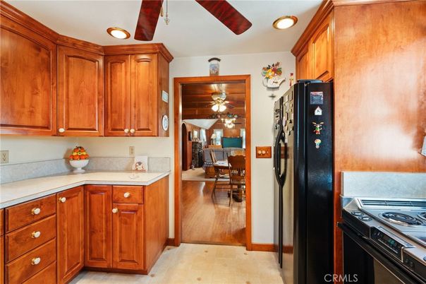 Dining room, Interior, Kitchen, Recessed Lighting, Wood Texture Flooring