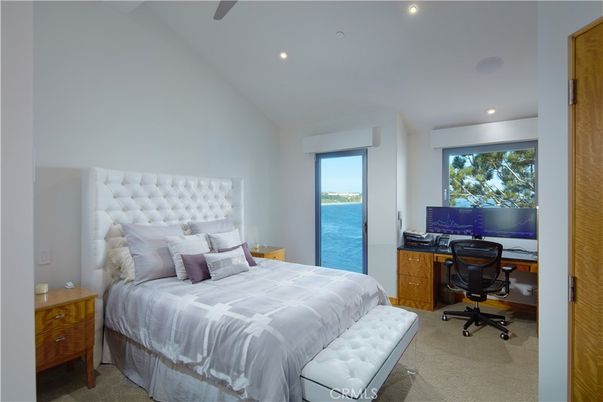 Bedroom, Home Office, Interior, Recessed Lighting, Water