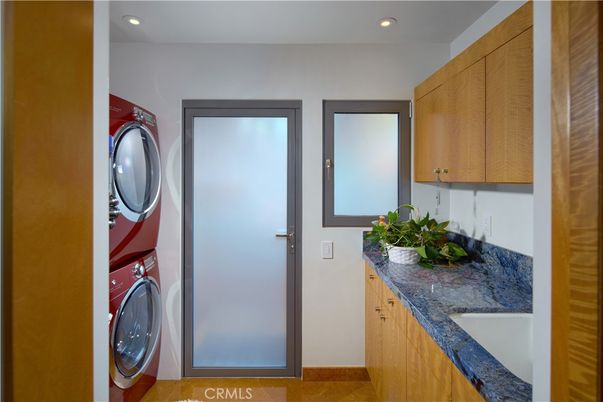 Interior, Recessed Lighting, Utility Closets, Washer