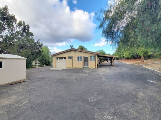 Backyard, Detached Garage, Exterior