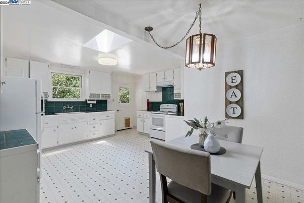 Dining room, Interior, Kitchen, Pendant Lights