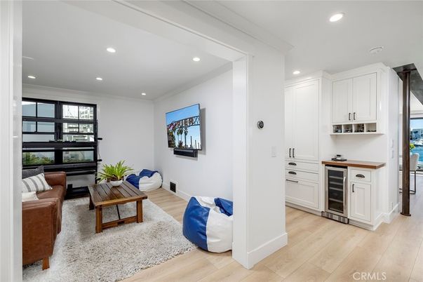 Interior, Living room, Piano, Recessed Lighting, Wood Texture Flooring