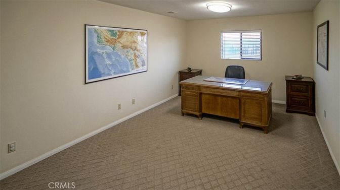 Home Office, Interior