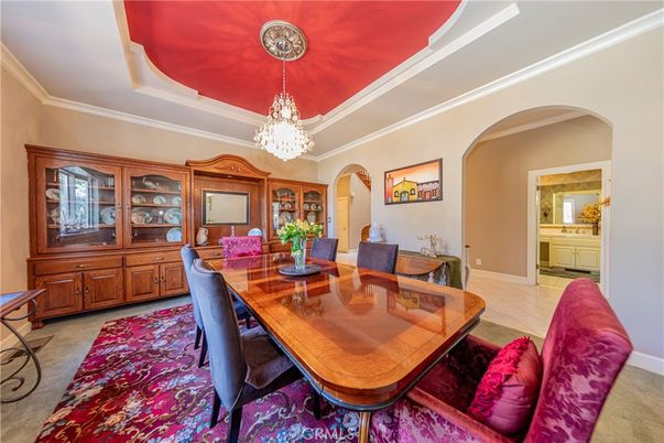 Chandelier, Dining room, Interior