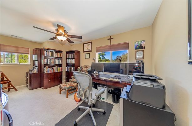 Home Office, Interior