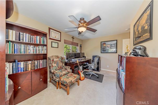 Home Office, Interior