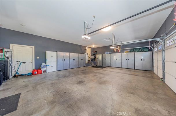 Garage, Interior