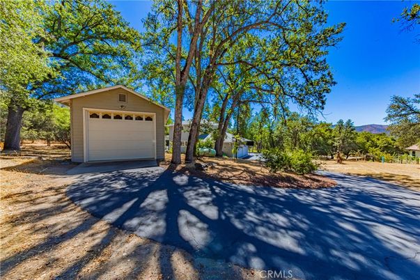 Backyard, Detached Garage, Exterior