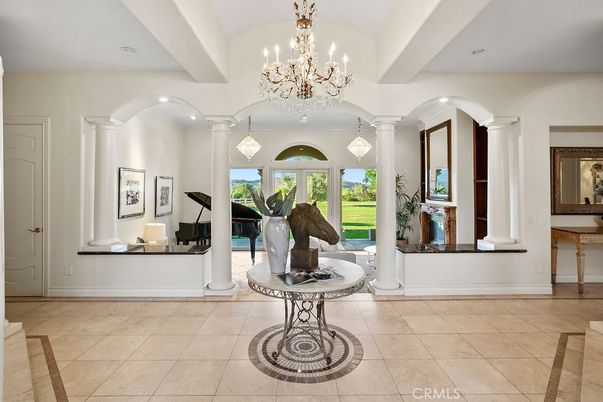 Chandelier, Interior, Piano, Recessed Lighting