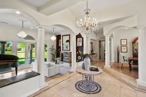 Chandelier, Fireplace, Interior, Living room, Pendant Lights, Piano, Recessed Lighting