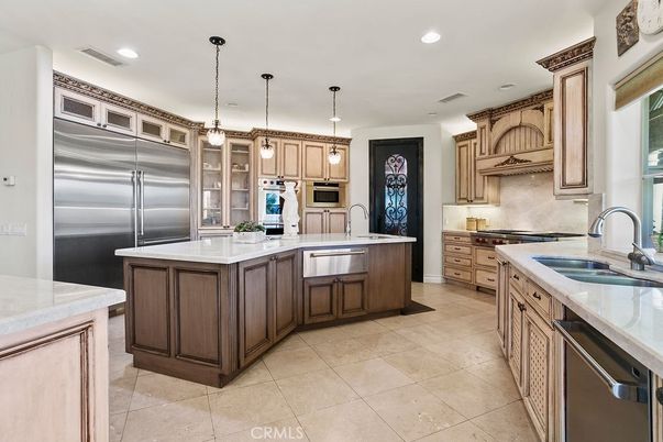 Interior, Kitchen, Pendant Lights, Recessed Lighting, Stainless Steel Appliances