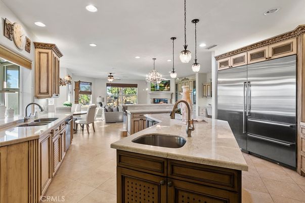 Chandelier, Dining room, Interior, Kitchen, Living room, Pendant Lights, Recessed Lighting, Stainless Steel Appliances
