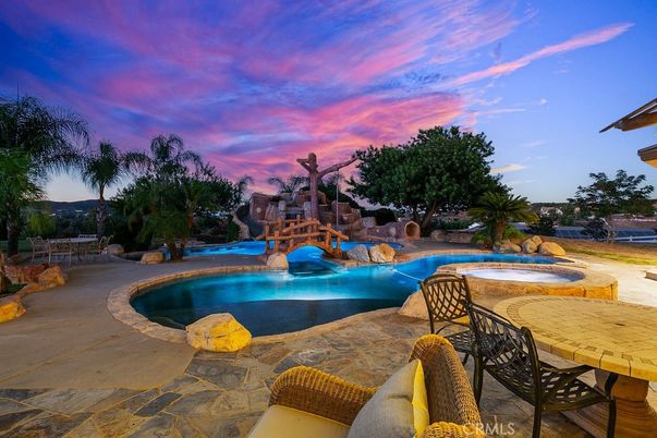Exterior, Playground, Pool