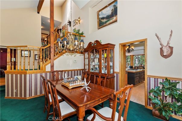Chandelier, Dining room, Interior