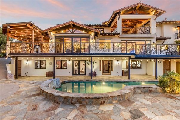 Exterior, Facade, Pool, Mediterranean