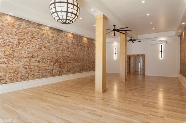 Empty room, Interior, Pendant Lights, Recessed Lighting, Wood Texture Flooring