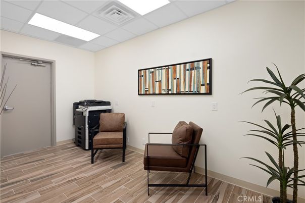 Home Office, Interior, Recessed Lighting, Wood Texture Flooring
