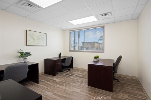 Home Office, Interior, Recessed Lighting, Wood Texture Flooring