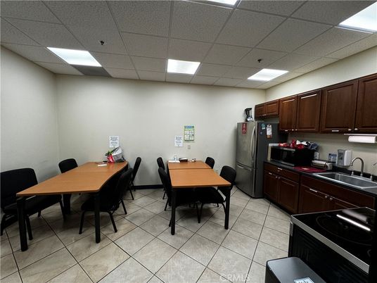 Dining room, Interior, Kitchen, Recessed Lighting