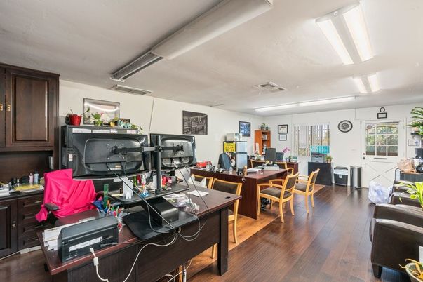 Home Office, Interior, Recessed Lighting, Wood Texture Flooring