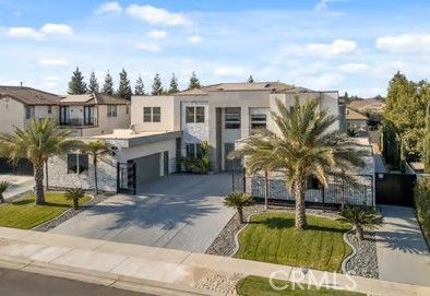 Attached, Exterior, Facade, Mediterranean