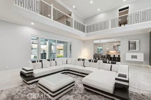 Dining room, Interior, Living room, Recessed Lighting
