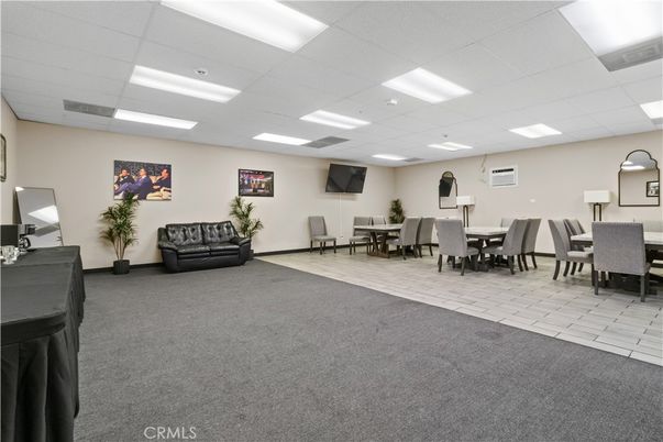 Dining room, Interior, Recessed Lighting