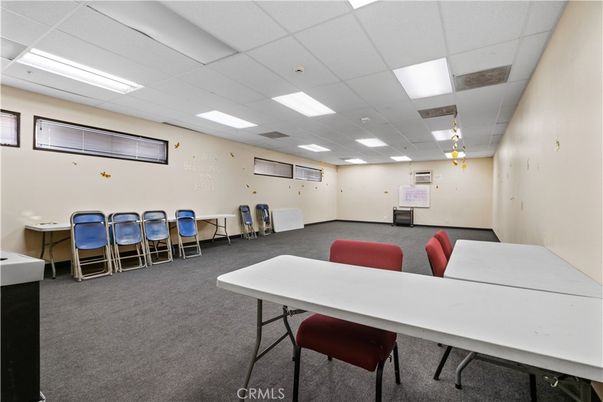 Dining room, Interior, Recessed Lighting